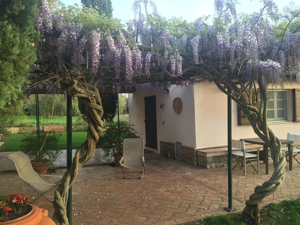 Maison d'hôtes Casale Ai Poggi à Orbetello Extérieur photo