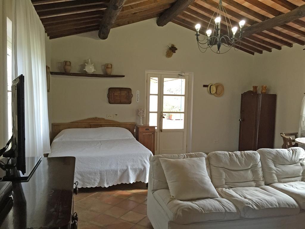 Maison d'hôtes Casale Ai Poggi à Orbetello Extérieur photo
